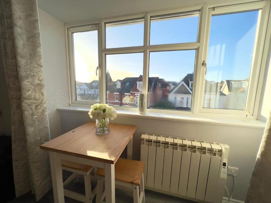 Princes Court, Sea Road Μπόρνμουθ Εξωτερικό φωτογραφία